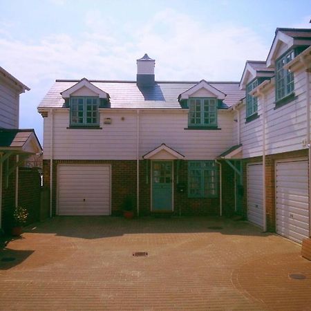 Bo'S Holiday Cottage Истбурн Экстерьер фото